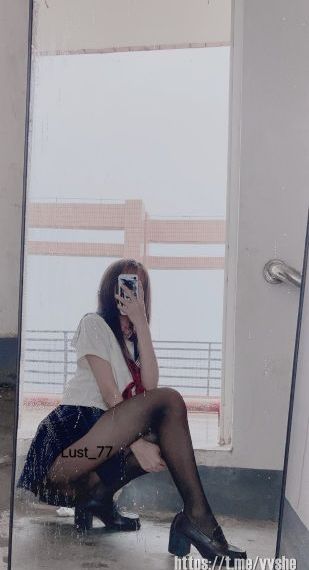 欧美黑白头像背影_1080电视剧在线观看