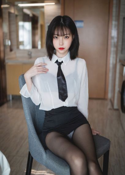 亚洲高清第一av_剧情片超清免费观看