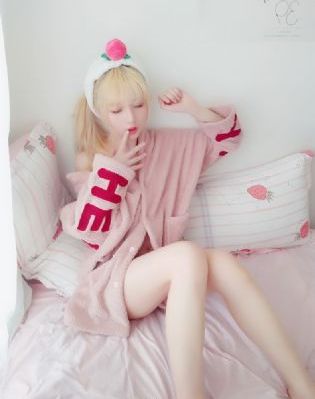 欧美女士皮衣搭配_720动漫免费观看