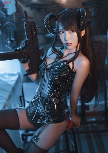 2018欧美超模街拍_4K免费全集观看