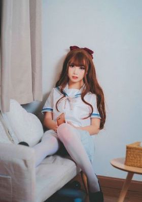 18年款国产揽胜极光_超清视频大全